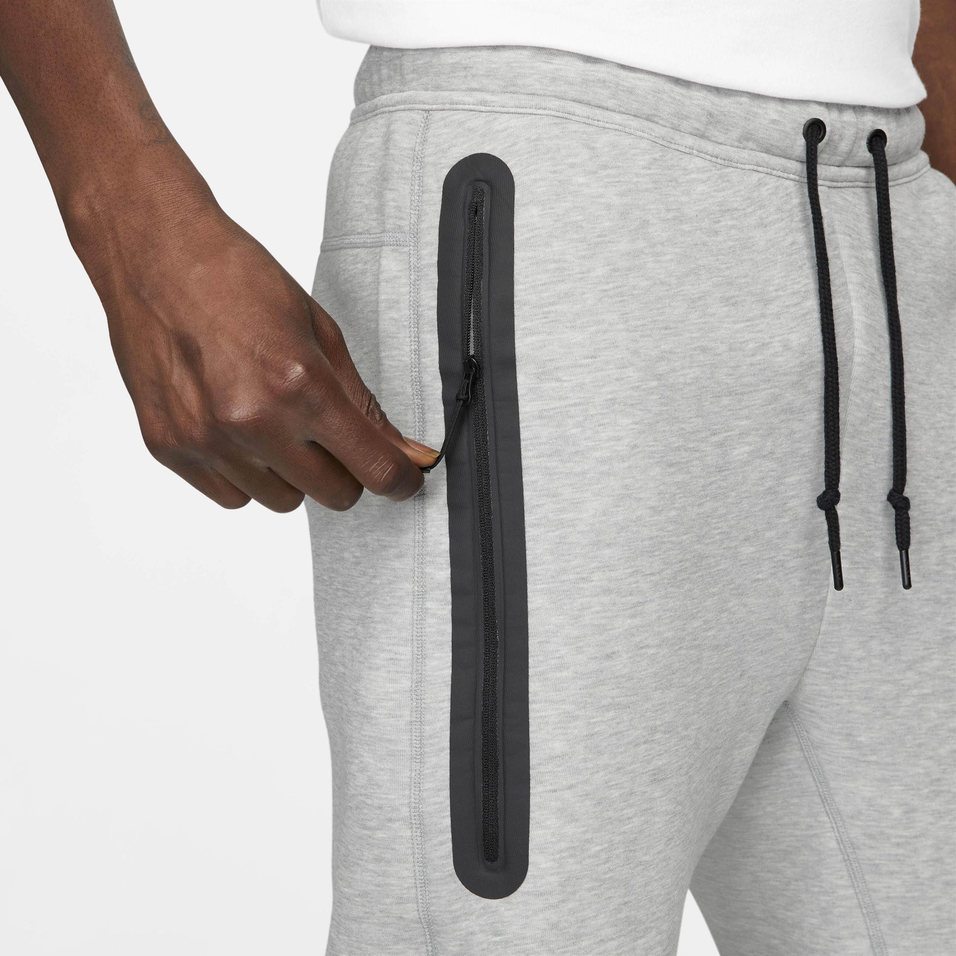 Nike Sportswear Tech Fleece - Harbi Brands
