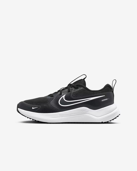 Nike Cosmic Runner Older Kids' Road Running Shoes