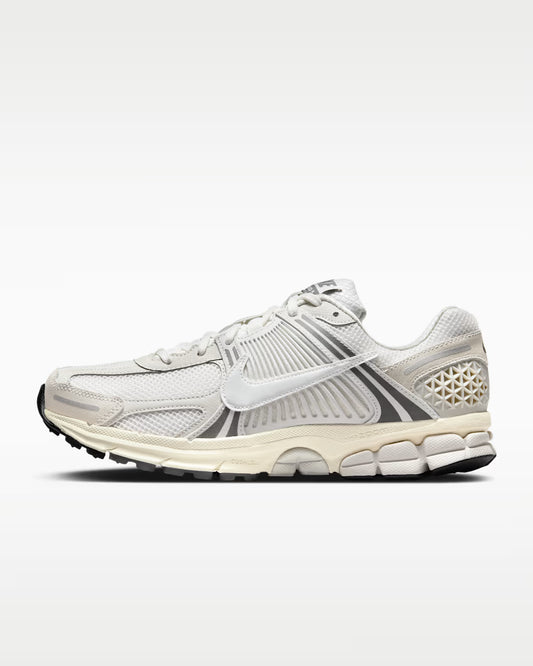 Nike Zoom Vomero 5 SE