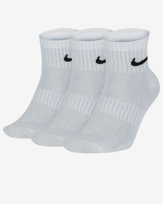 Nike Everyday Lightweight Training Ankle Socks (3 Pairs)