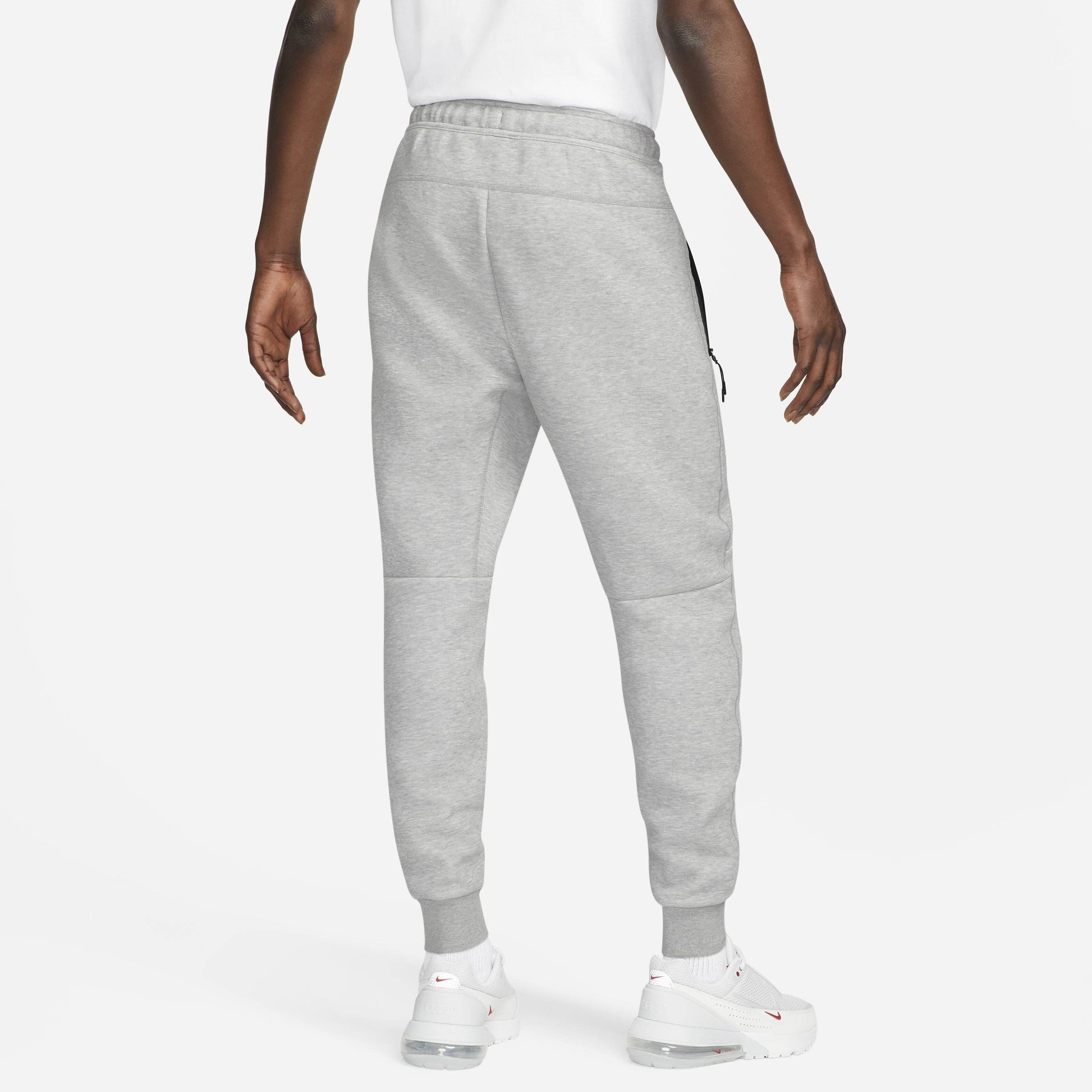 Nike Sportswear Tech Fleece - Harbi Brands