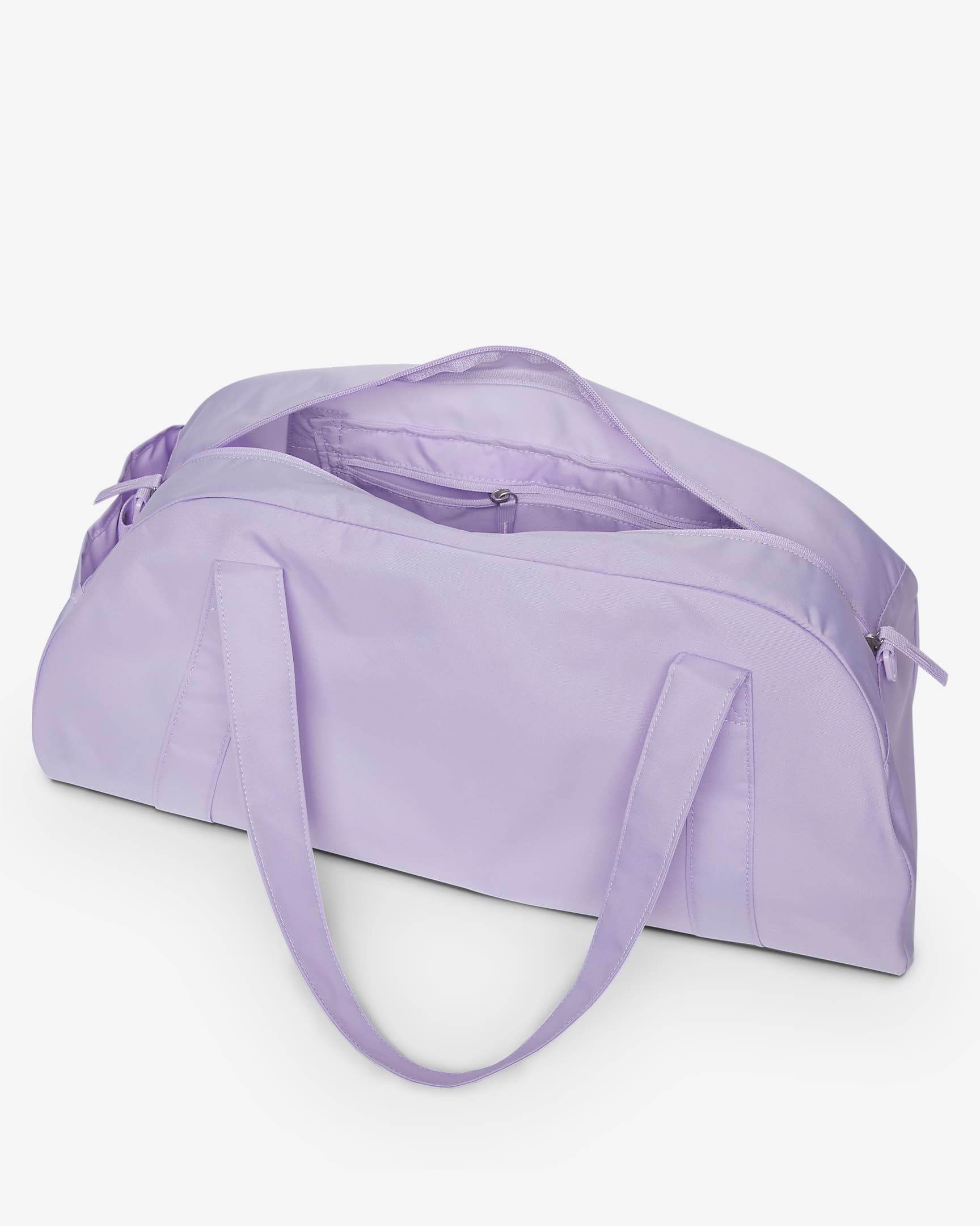 Nike Gym Club Duffel Bag (24L) - Harbi Brands