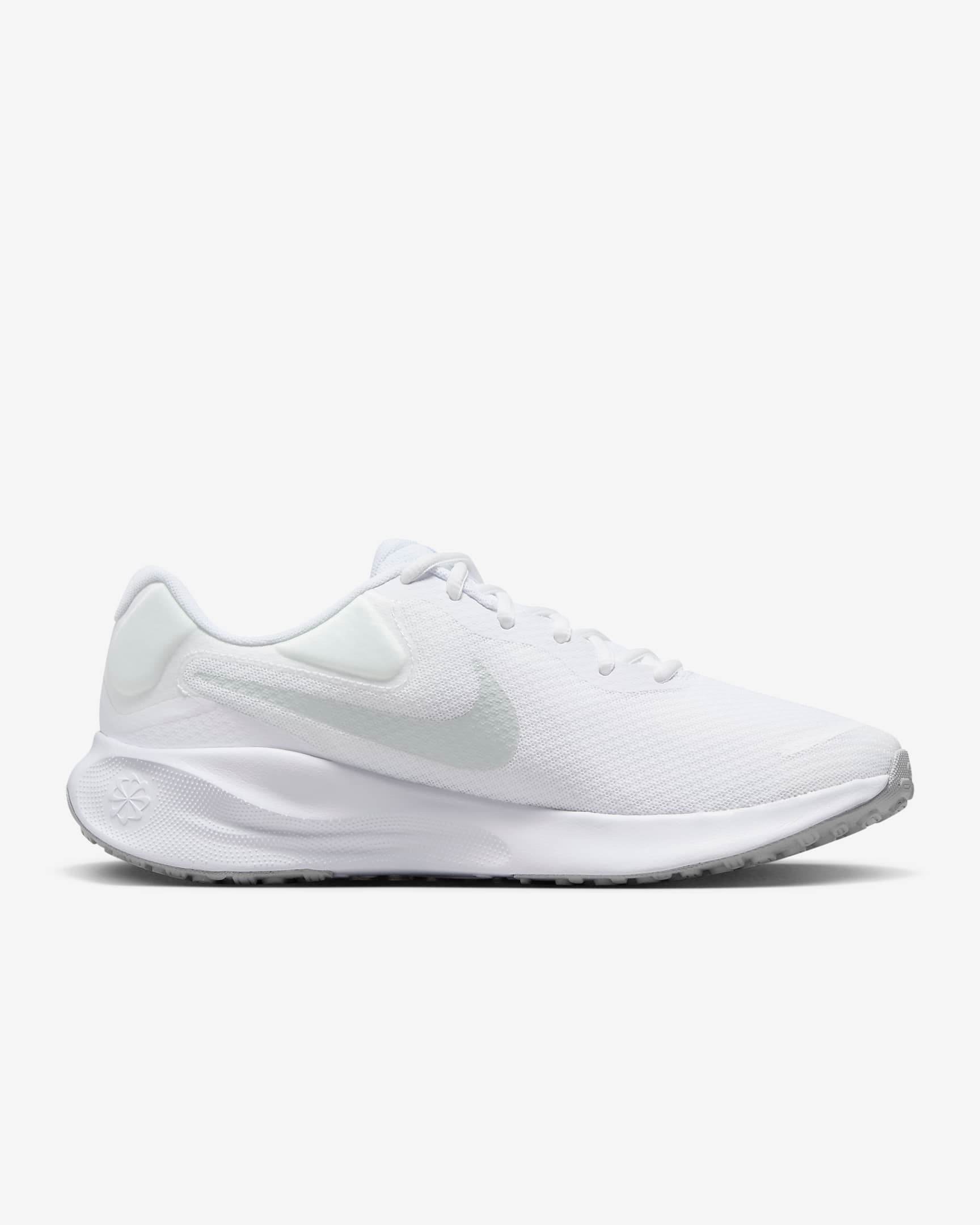 Nike Revolution 7 Running Shoes - Harbi Brands