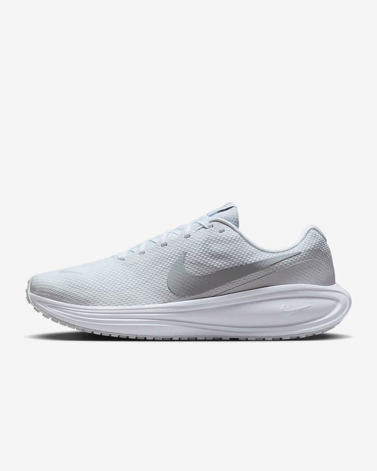 Nike Revolution 8