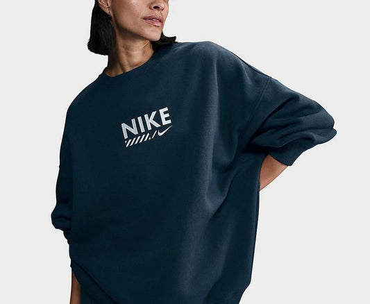 Nike Women's Gym Life Oversized Fleece Crewneck Sweatshirt