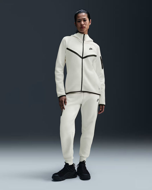 Nike Sportswear Tech Fleece Windrunner Women's Full-Zip Hoodie