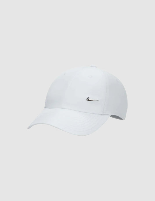 Nike Dri-FIT Club Unstructured Metal Swoosh Cap